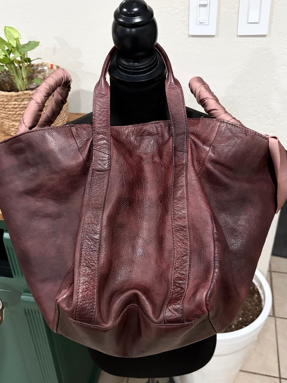 Free People Leslie Burgundy Leather Tote - Picture 4 of 12
